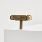 T-bar 3146 | Ribbed | Antique Brass