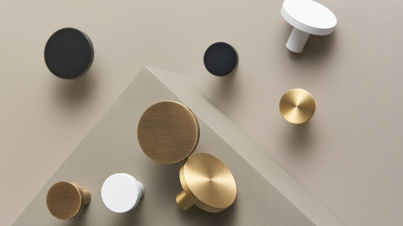 Koukku HK058 | Antiikkimessinki