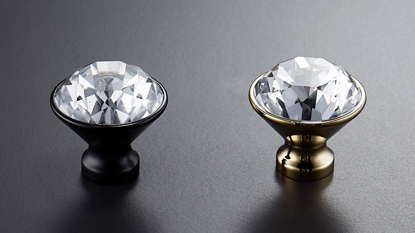 Knob 1044 | Crystal | Black