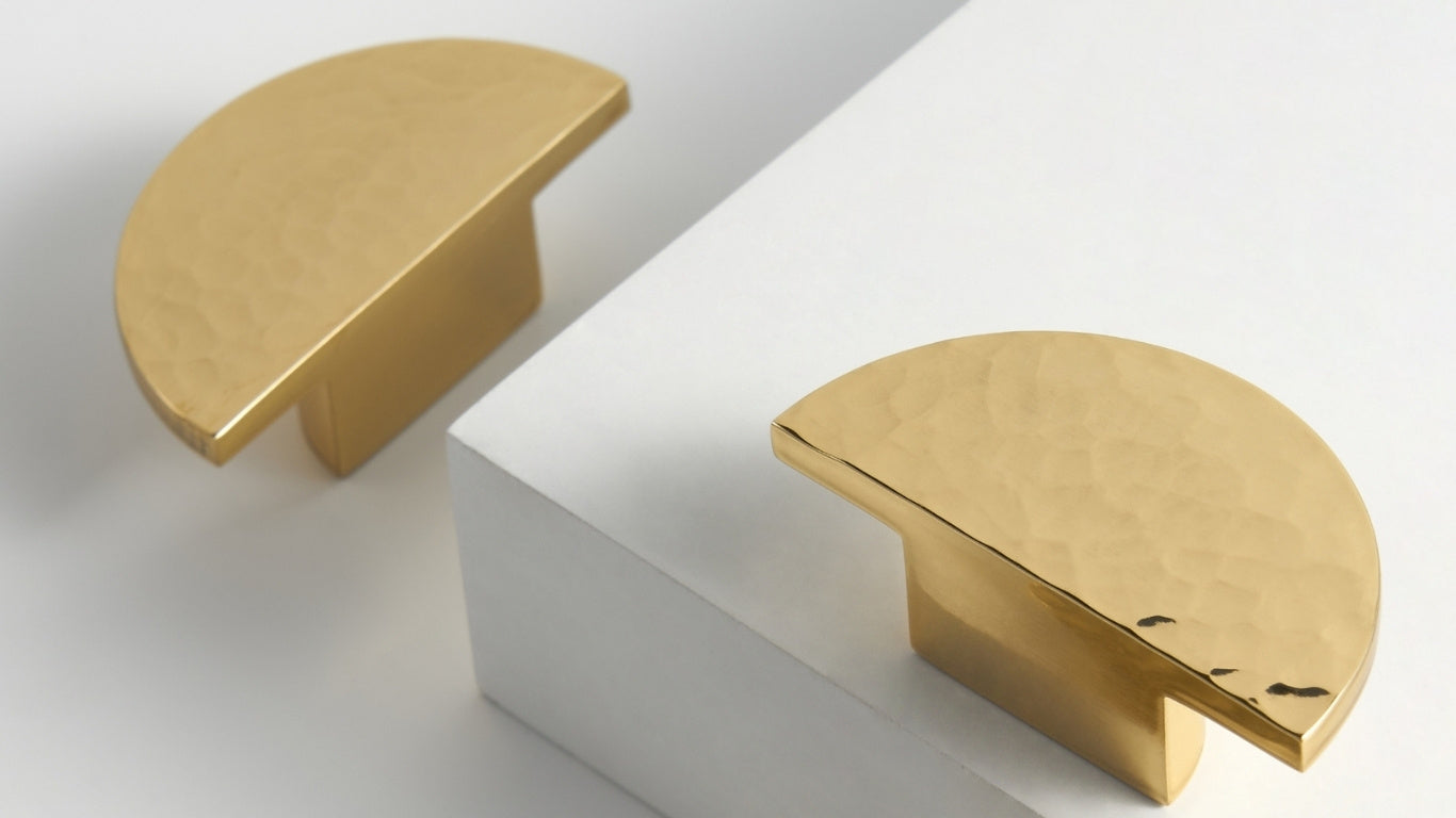 Maniglia CH018H | Martellata | Ottone