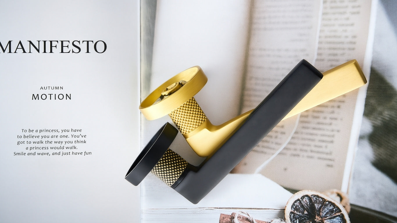 Door handle 308A-213 | Brass