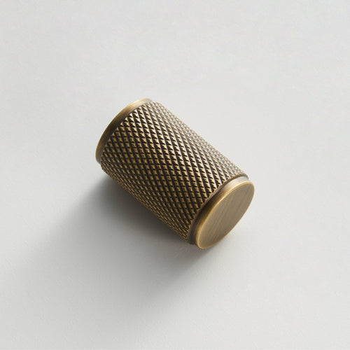 Pomello CH035 | Zigrinato | Ottone Antico