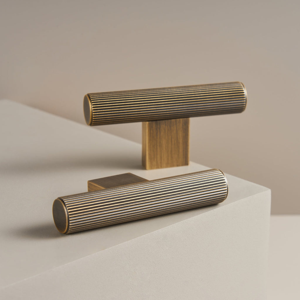 T-bar CH052 | Gerändelt | Antikes Messing